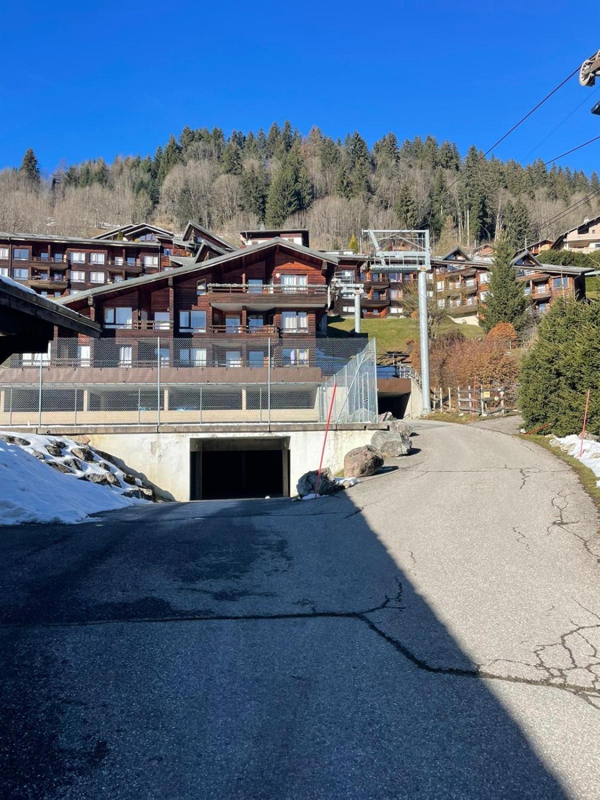 Studio Cabine Cosy A 5Min A Pieds Des Pistes Et Du Centre Ville Les Gets Exterior foto